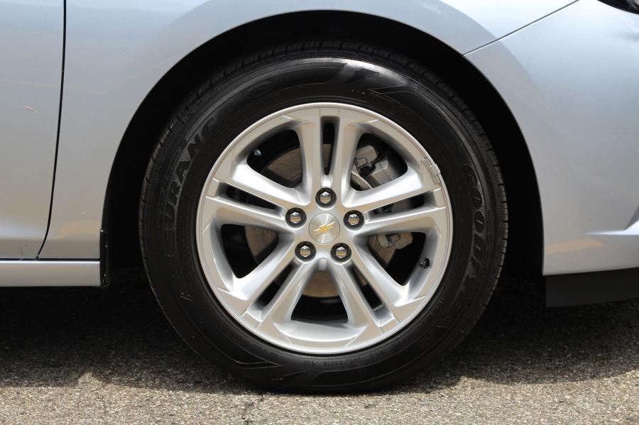 Колеса Chevrolet Cruze Diesel 2017 года  (NA) (фото 33 из 52)